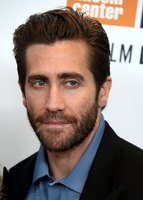 Jake Gyllenhaal Sweatshirt #3759592