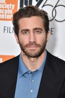 Jake Gyllenhaal Sweatshirt #3759646