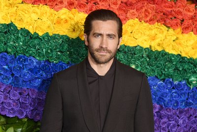 Jake Gyllenhaal tote bag #G2463977