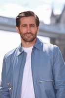 Jake Gyllenhaal tote bag #G2498436