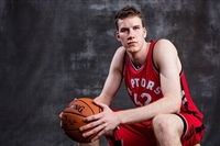 Jakob Poeltl Longsleeve T-shirt #3437142