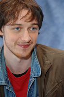 James McAvoy t-shirt #2401335