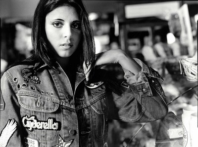 Jamie Lynn Sigler posters