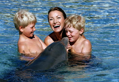 Jane Seymour & James Keach posters