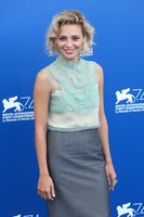 Jasmine Trinca longsleeve t-shirt #3302848