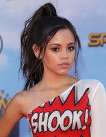 Jenna Ortega Longsleeve T-shirt #3279502
