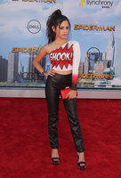 Jenna Ortega Longsleeve T-shirt #3279510