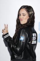 Jenna Ortega Longsleeve T-shirt #3898140