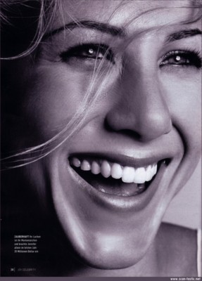 Jennifer Aniston Poster 1303160