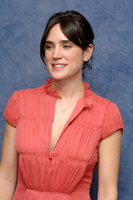 Jennifer Connelly Longsleeve T-shirt #2242423