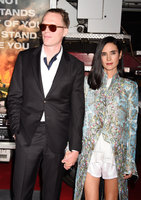 Jennifer Connelly Longsleeve T-shirt #2800702