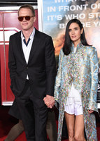 Jennifer Connelly Longsleeve T-shirt #2801367