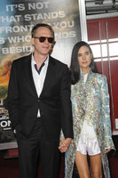 Jennifer Connelly Longsleeve T-shirt #2801567