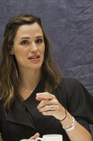 Jennifer Garner Sweatshirt #2262908