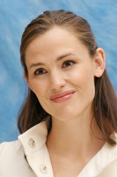 Jennifer Garner Sweatshirt #2277961