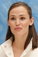 Jennifer Garner Sweatshirt #2278011