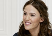 Jennifer Garner Sweatshirt #2294368