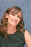 Jennifer Garner Sweatshirt #2294393