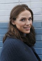 Jennifer Garner Sweatshirt #2294412
