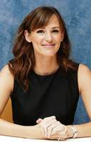 Jennifer Garner Sweatshirt #2294433
