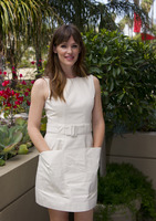 Jennifer Garner Sweatshirt #2456142