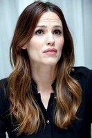 Jennifer Garner Sweatshirt #2608561