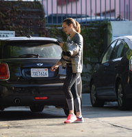Jennifer Garner Sweatshirt #2906703