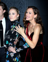 Jennifer Garner longsleeve t-shirt #2906707