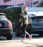 Jennifer Garner Sweatshirt #2906814