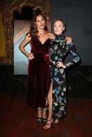 Jennifer Garner Sweatshirt #2906933