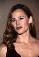 Jennifer Garner Sweatshirt #2906954