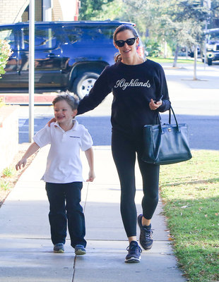 Jennifer Garner posters