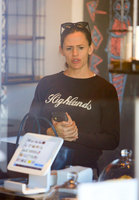 Jennifer Garner tote bag #G1239300