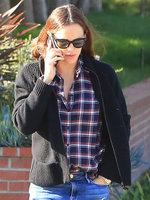 Jennifer Garner Sweatshirt #3068424