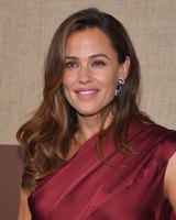 Jennifer Garner Sweatshirt #3732542