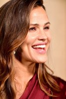 Jennifer Garner Sweatshirt #3732558