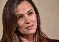Jennifer Garner hoodie #3732593