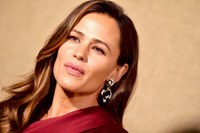 Jennifer Garner longsleeve t-shirt #3732642