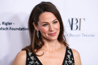 Jennifer Garner Sweatshirt #3766191