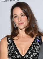 Jennifer Garner Sweatshirt #3766202