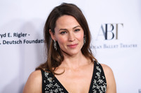 Jennifer Garner Sweatshirt #3766262