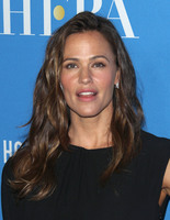 Jennifer Garner Sweatshirt #3795244