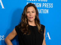 Jennifer Garner t-shirt #3795420
