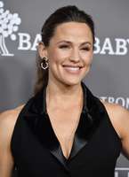 Jennifer Garner Sweatshirt #3795553