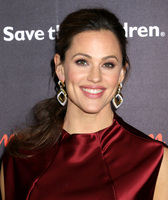 Jennifer Garner Sweatshirt #3795596