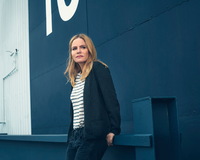 Jennifer Jason Leigh Longsleeve T-shirt #3657429