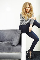 Jennifer Lopez Sweatshirt #2428650