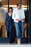 Jennifer Lopez tote bag #G1482178