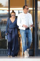 Jennifer Lopez mug #G1482187