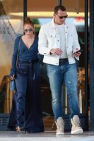 Jennifer Lopez tote bag #G1482200